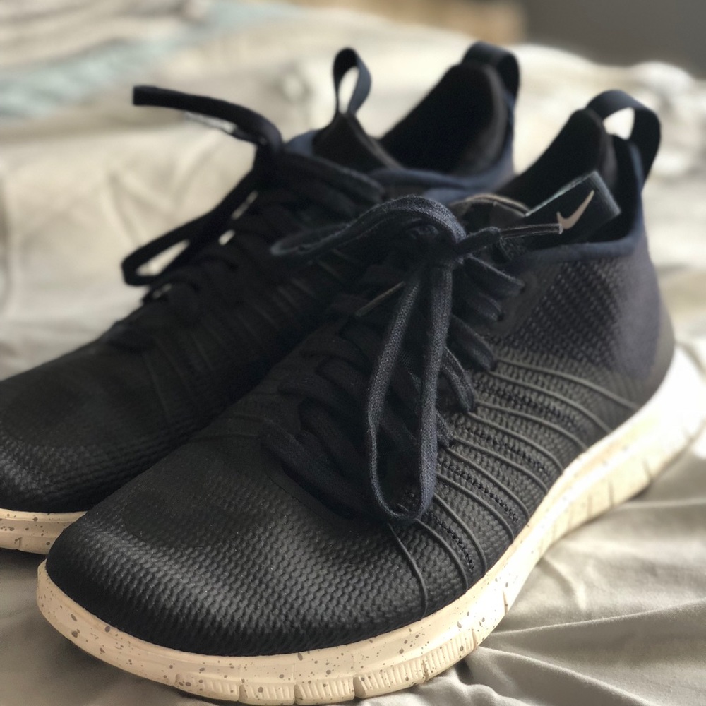 Nike Sneakers Size 7!